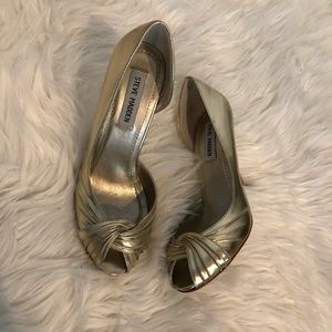 Steve Madden Peep Toe